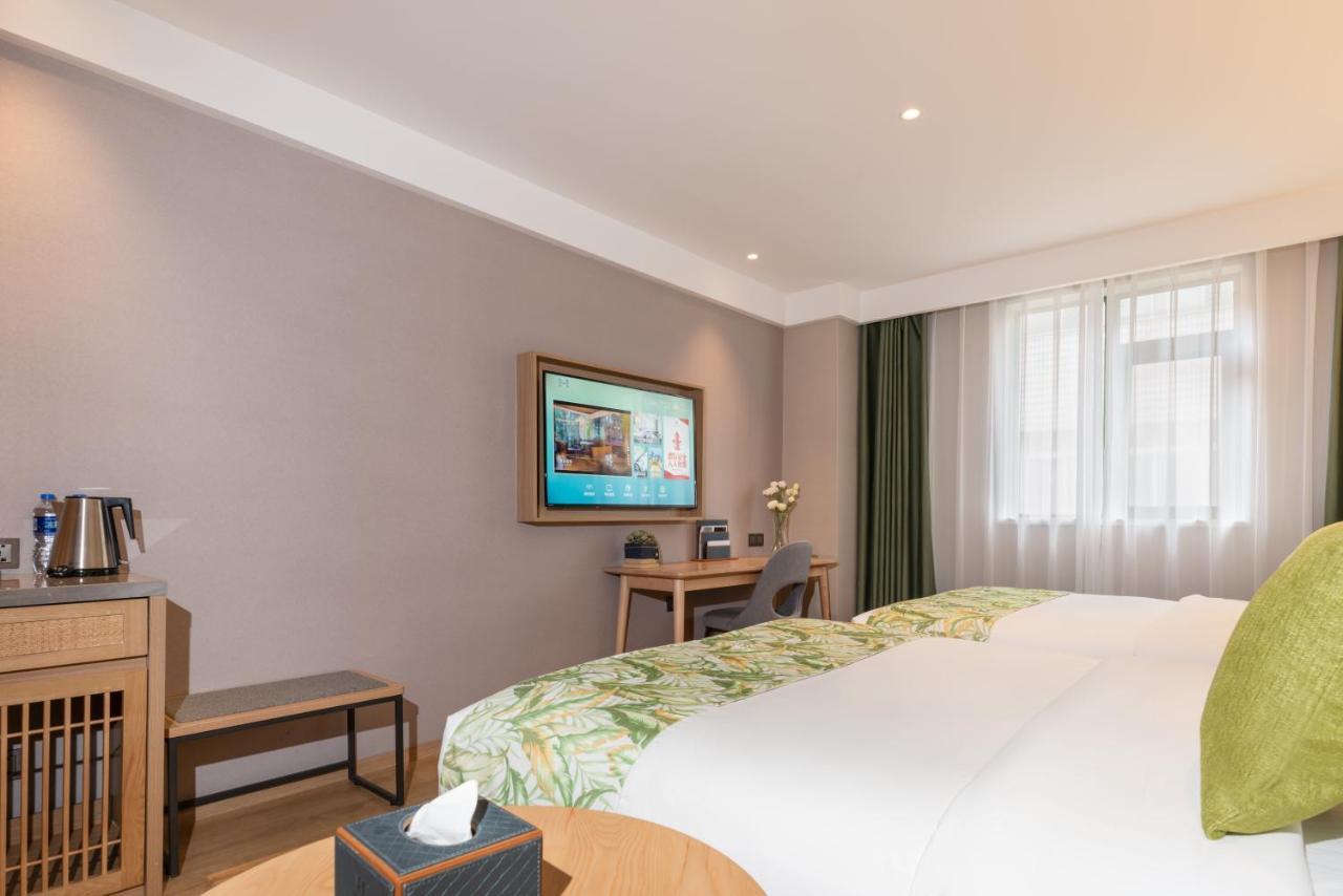 Mehood Hotel Чънду Екстериор снимка