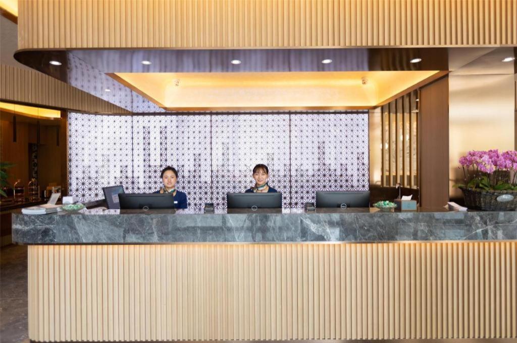 Mehood Hotel Чънду Екстериор снимка